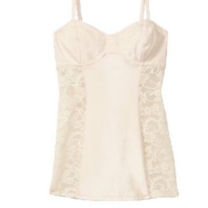 🌸 Talula cream lace bustier top
